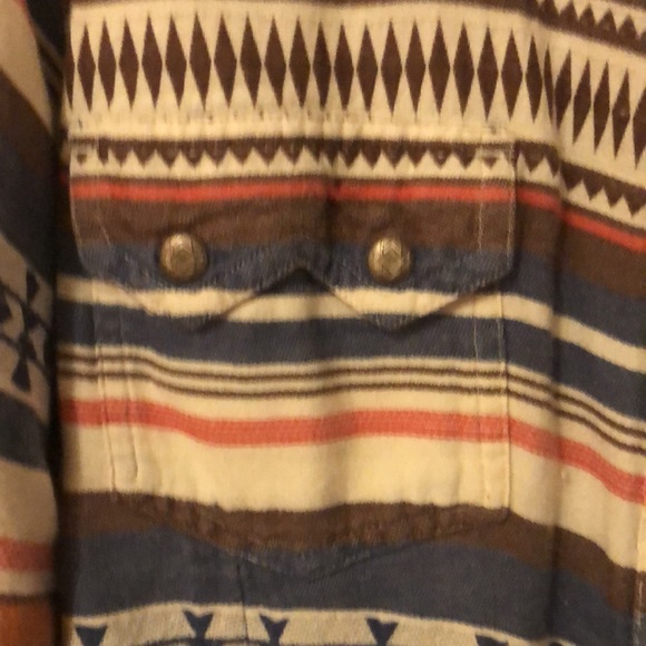 Ariat Real Tribal western wear, snap button down shirt XL - Picture 4 of 5